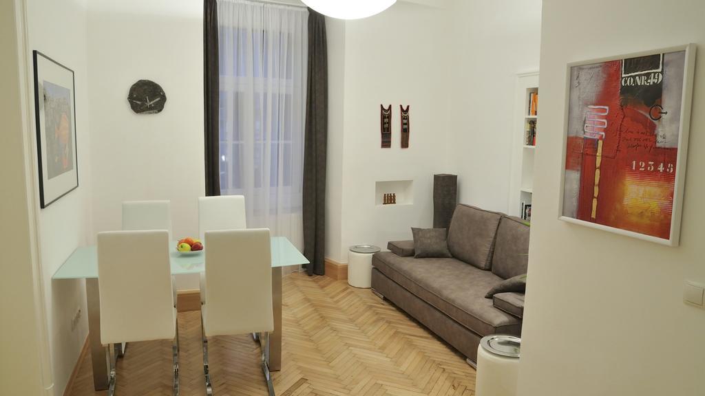 City De Lights Graz Habitación foto